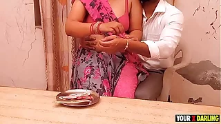 Rakhi Special - Soteli Behan ko godh me bitha kar bandhwayi rakahi